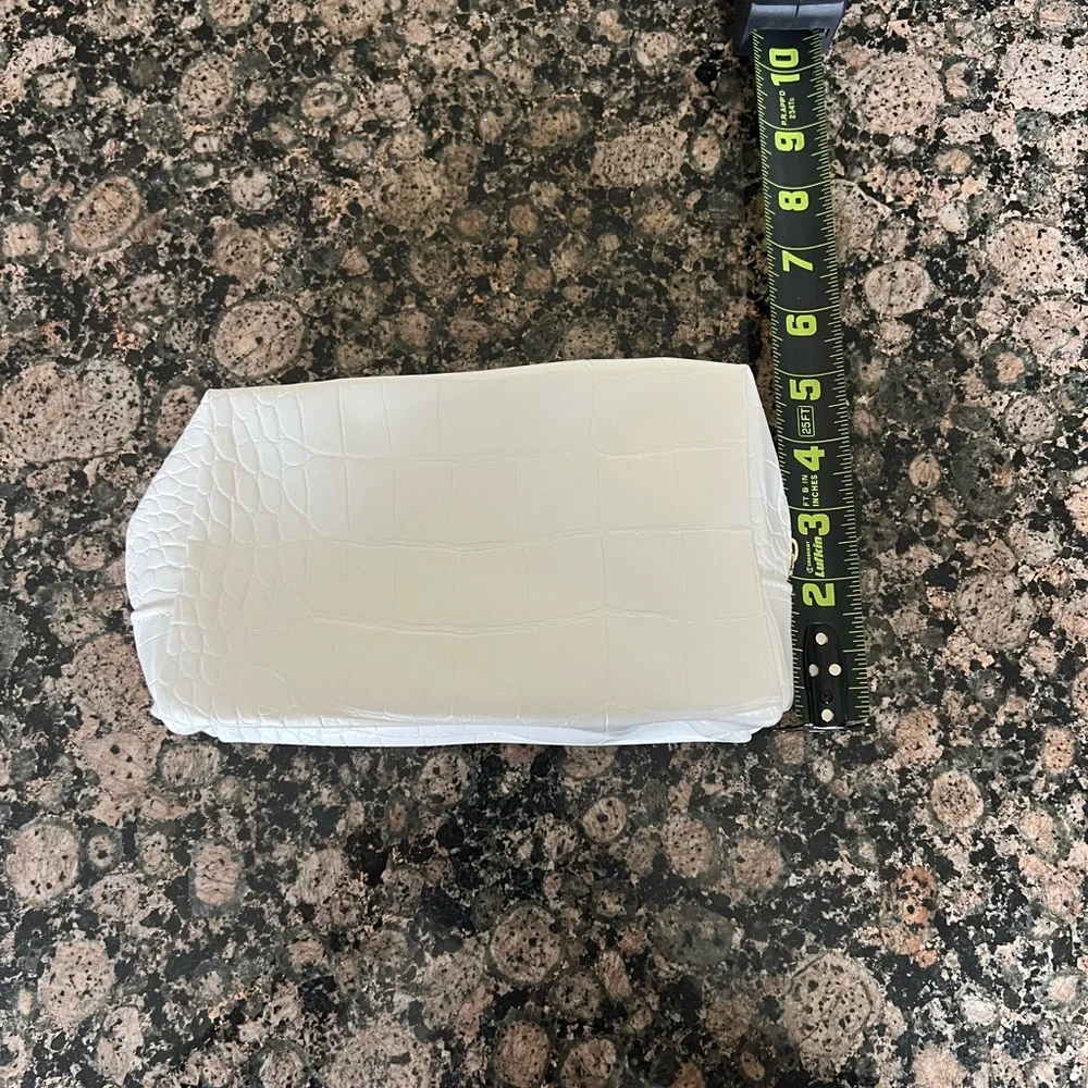 Tarte White Croc-Embossed Clutch Toiletry Cosmetic Bag NWOT